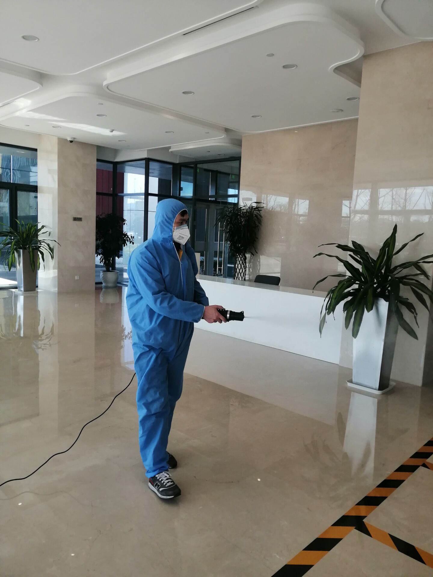 使用酒精消殺的商場(chǎng)室內(nèi)消毒殺菌公司的價(jià)格