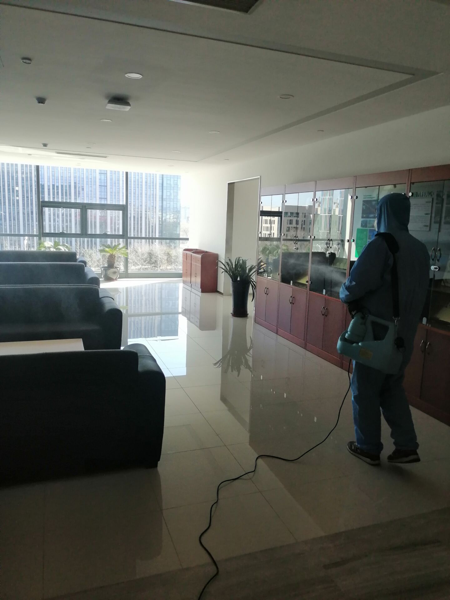 大廈室內(nèi)消毒公司的報(bào)價(jià)消毒殺菌應(yīng)避免過載疲勞使用情況